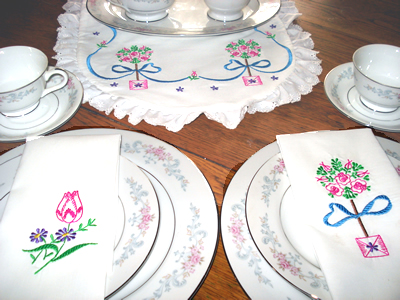 Vintage Dainty Kitchen Linens - Click Image to Close